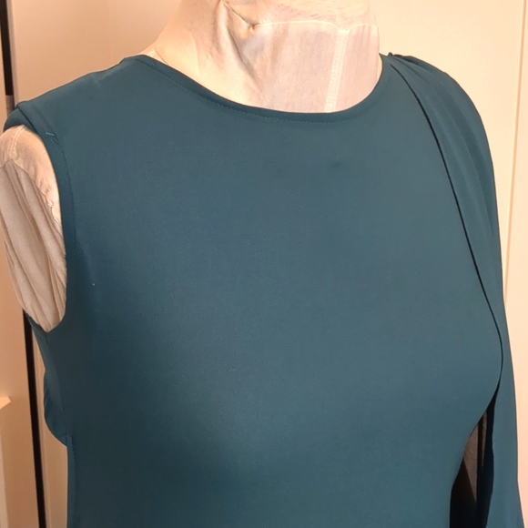 Turquoise Draped Cut Out Sleeveless Top - Picture 2 of 9